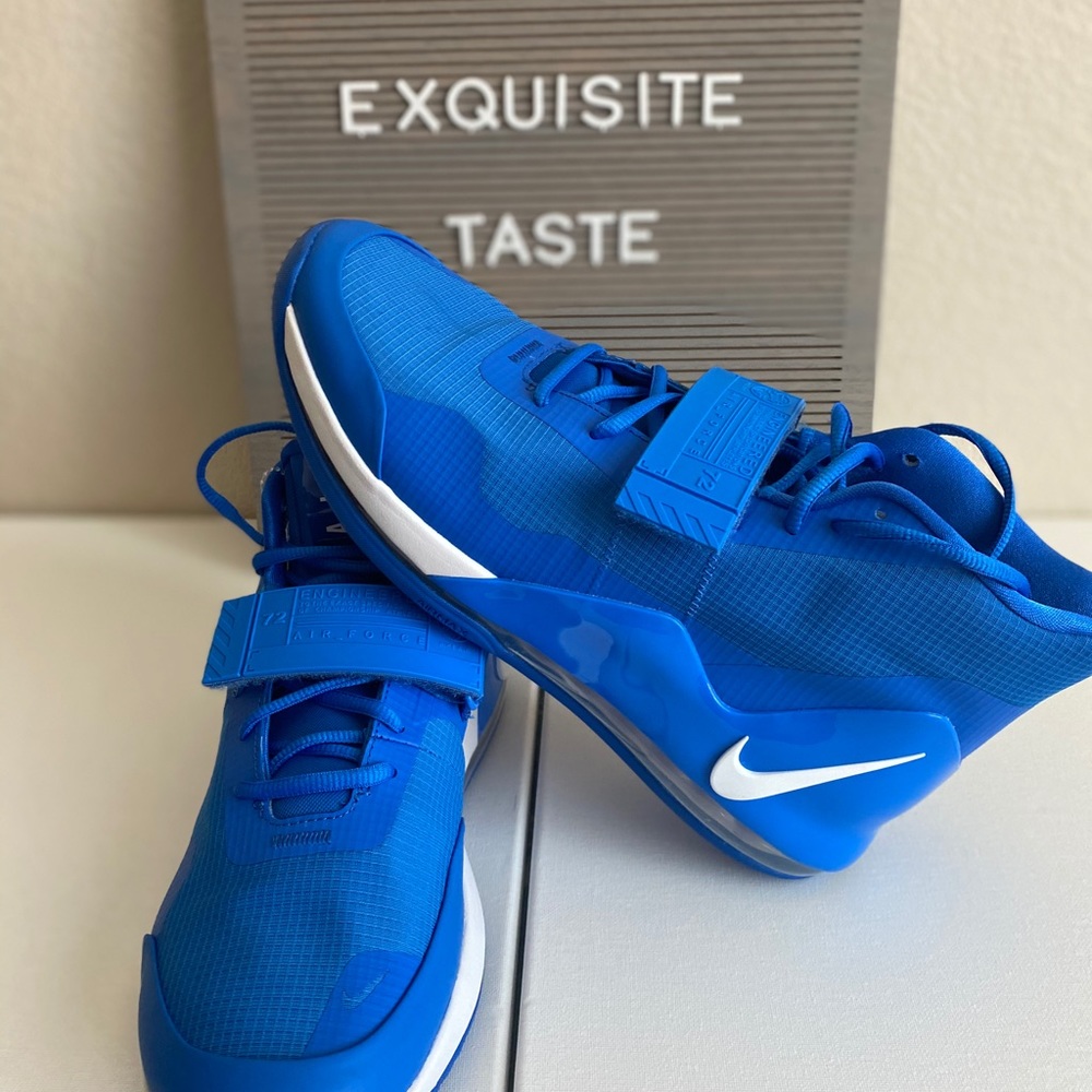 Air Force Max Blue & White